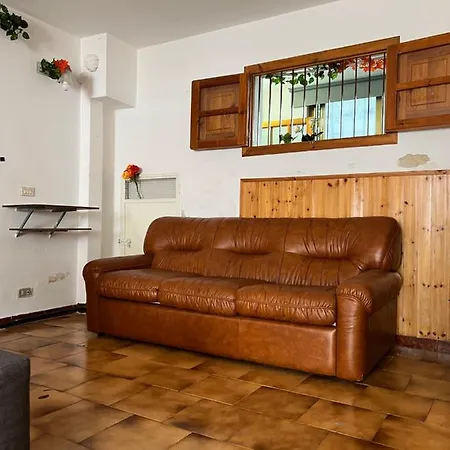 Casa Spaziosa: Adelfia